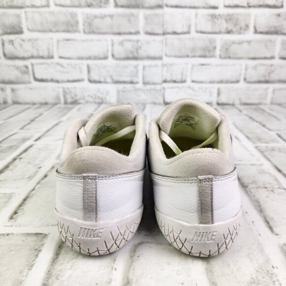 Nike Cheer Sideline IV Women Sz 7 White Casual Shoes Low Top Sneaker 943790-100 - Picture 5 of 10